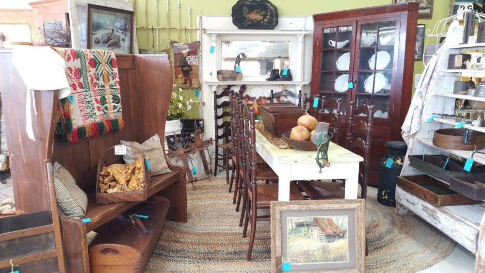 Ocala Antique Mall and EstatesOCALA ANTIQUE MALL AND ESTATES