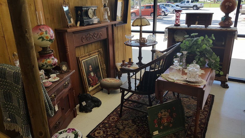 Ocala Antique Mall and EstatesOCALA ANTIQUE MALL AND ESTATES