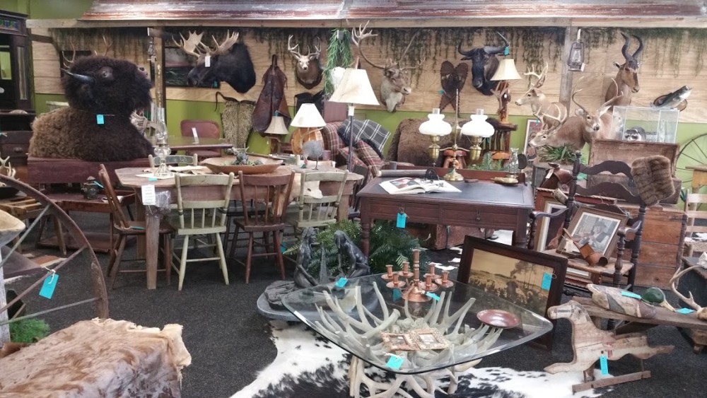 Ocala Antique Mall and EstatesOCALA ANTIQUE MALL AND ESTATES